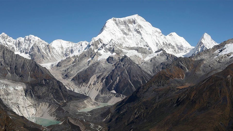 bhutan travel packages .
